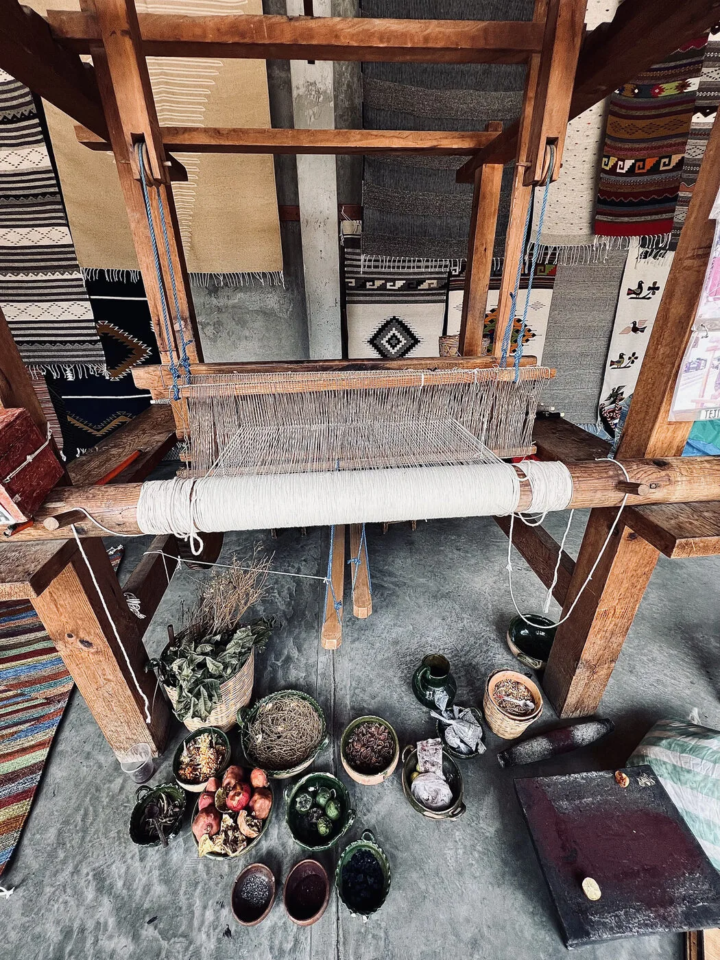 Natural dyes and loom